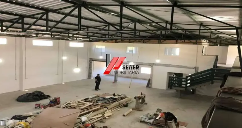 Barracão / Galpão / Depósito à venda no Forquilhas, São José