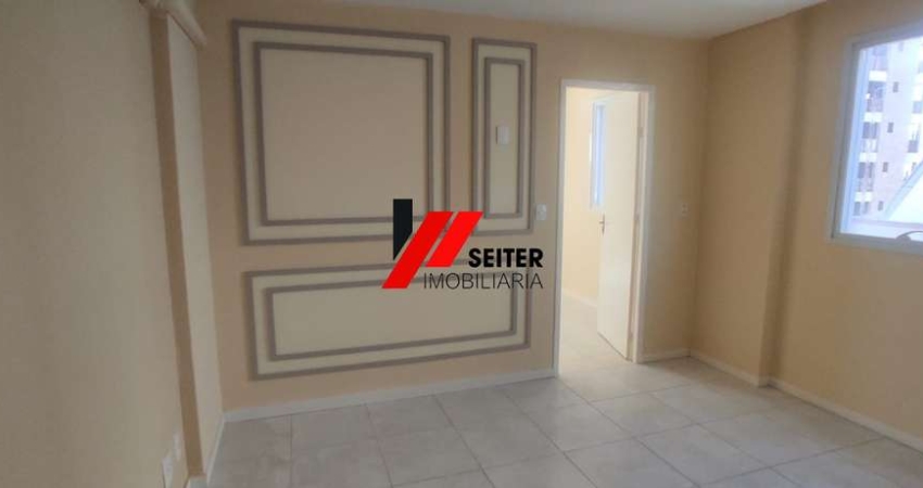 Sala comercial com 1 sala para alugar na Rua Delminda Silveira, 827, Agronômica, Florianópolis
