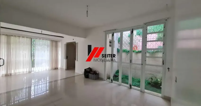 Casa de 4 dormitórios e 310m² a venda agronômica florianópolis