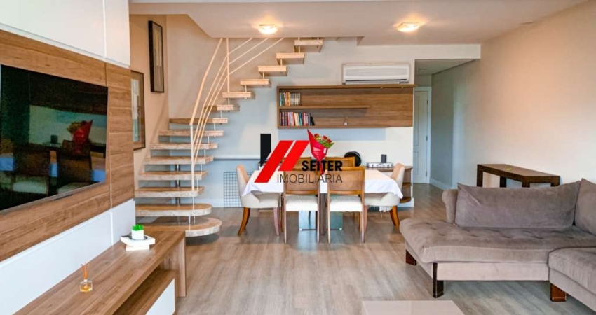 Apartamento a venda no bairro Trindade em Florianópolis com 4 quartos sendo 2 suítes