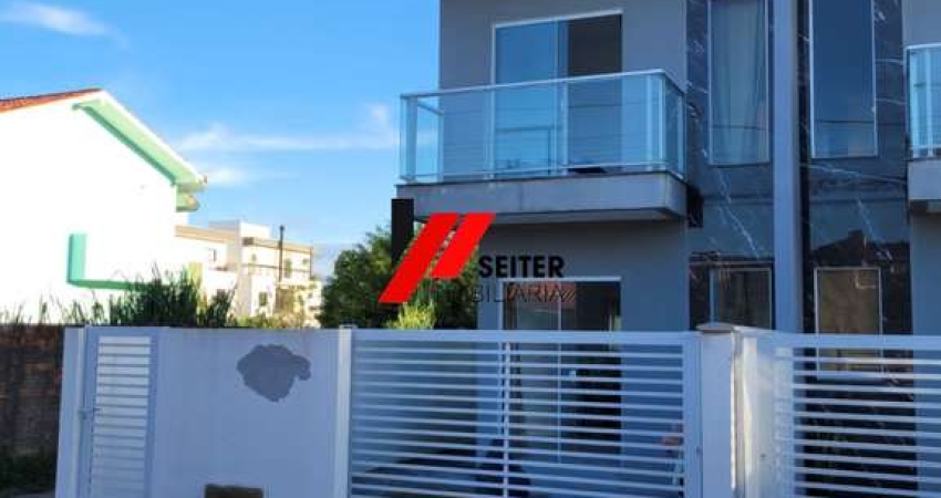 Casa Geminada à venda no bairro Campeche em Florianópolis