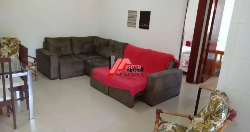 Apartamento térreo de 2 dormitórios à venda na praia do Campeche em Florianópolis