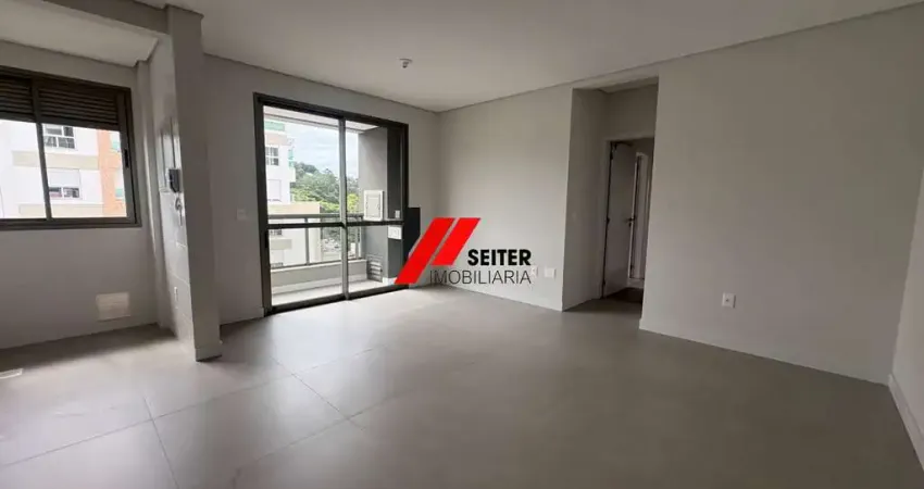 Apartamento novo de 3 dormitorios a venda proximo da UFSC no bairro Carvoeira
