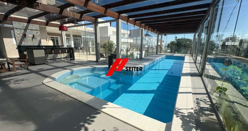 Casa à venda com 4 quartos em condomínio fechado , 701m² - Córrego Grande