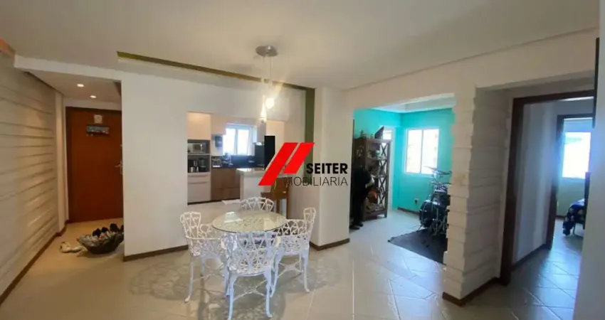 Apartamento de 3 quartos na Trindade, Florianópolis-SC: 1 suíte, 2 salas, 2 banheiros, 3 vagas de garagem, 133,66 m². Venha conferir!