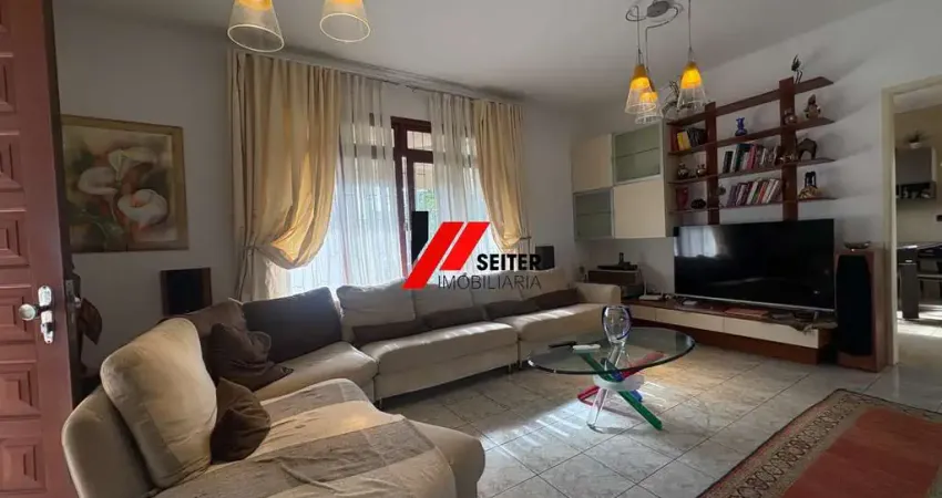 Casa com 4 quartos à venda na Trindade, Florianópolis 