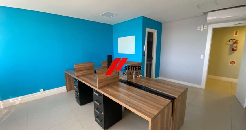 Sala comercial no centro do estreito / Sala para venda 27,70m²