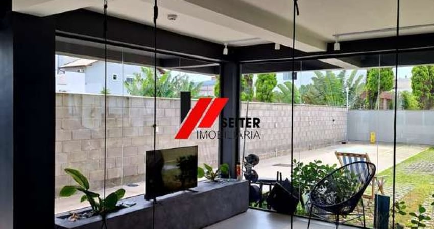 Studio de Alto Padrão na Cachoeira do Bom Jesus: 1 quarto, 1 suíte, 1 banheiro, 1 vaga, 22,79m² privativos - Venda ou Locação em Florianópolis-SC!