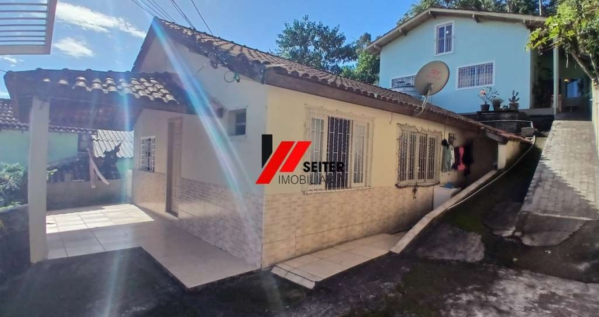 Casa com 2 quartos à venda na Servidão Cereja, 165, Pantanal, Florianópolis