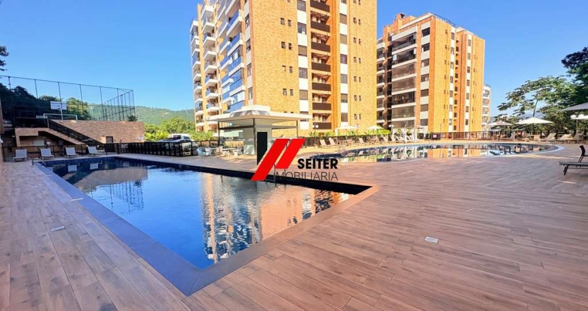 Apartamento à venda no Itacorubi com 98,11 m² de 3 quartos 1 suíte ,sacada com churrasqueira  Florianópolis-SC