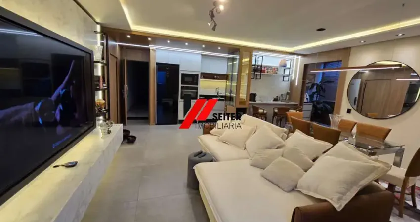 Cobertura mobiliada à venda de 240m² com 4 suítes e 5 banheiros nos Ingleses em Florianópolis
