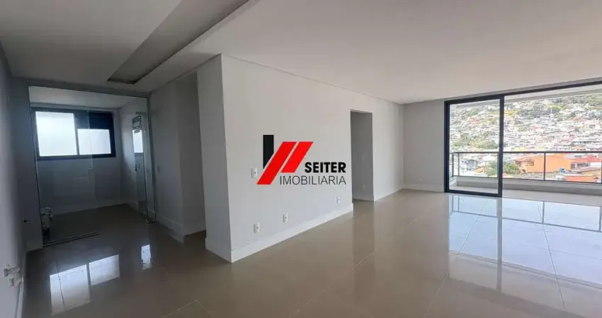 Apartamento com 3 quartos à venda na Agronômica, Florianópolis 