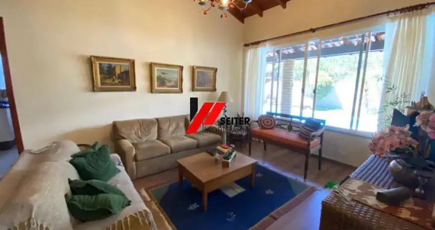 Casa com 4 quartos para alugar no Rio Tavares, Florianópolis 