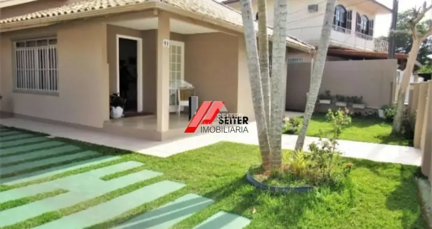 Casa com 5 quartos à venda na Barra da Lagoa, Florianópolis