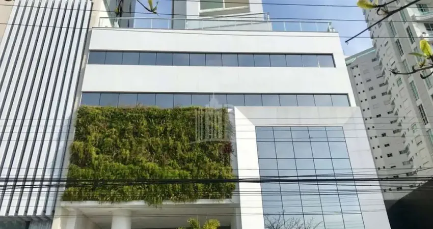 Cobertura Tríplex Frente para o Mar na Barra Sul de Balneário Camboriú