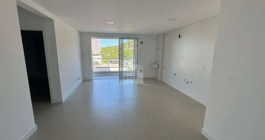 Apartamento na Praia Brava