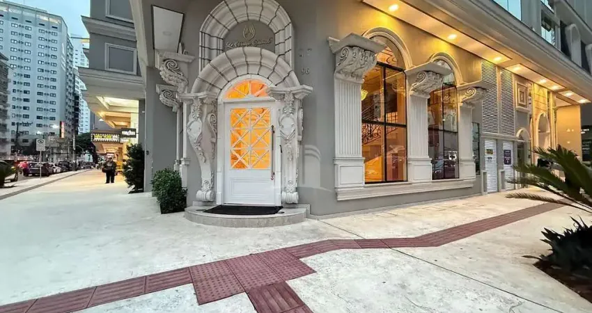 Apartamento decorado no Edifício Le visage Divinite