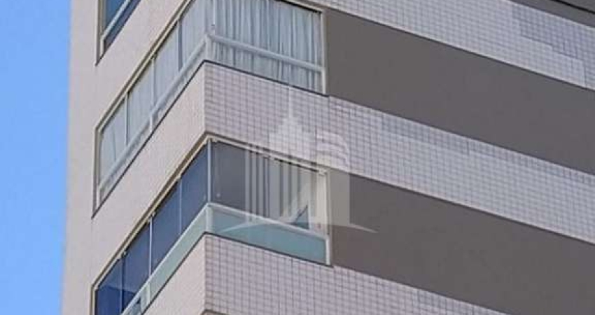 Lindo Apartamento Mobiliado a 200 metros da Av. Atlântica
