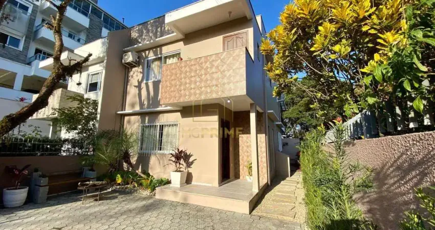 Casa para Venda em Florianópolis, Campeche, 4 dormitórios, 1 suíte, 2 banheiros, 1 vaga