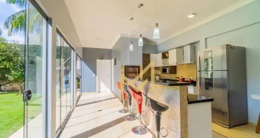 Casa com 3 dormitórios à venda, 211 m² por R$ 1.350.000,00 - Coqueiral - Cascavel/PR