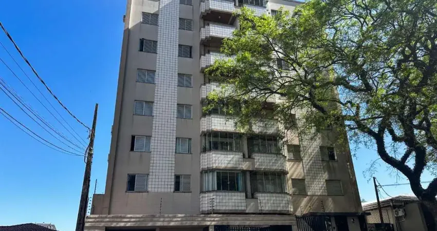 Apartamento com 1 suíte + 2 dormitórios à venda, 74 m² por R$ 420.000 - Centro - Cascavel/PR