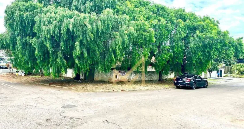 Terreno de esquina à venda no São Cristóvão, 441,00m² por R$650.000,00 - Cascavel/PR