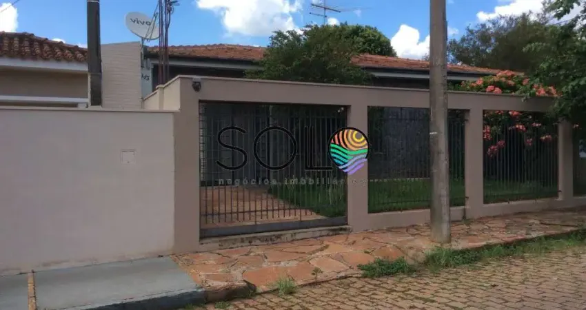 Casa com 3 quartos à venda no Centro, Araraquara 