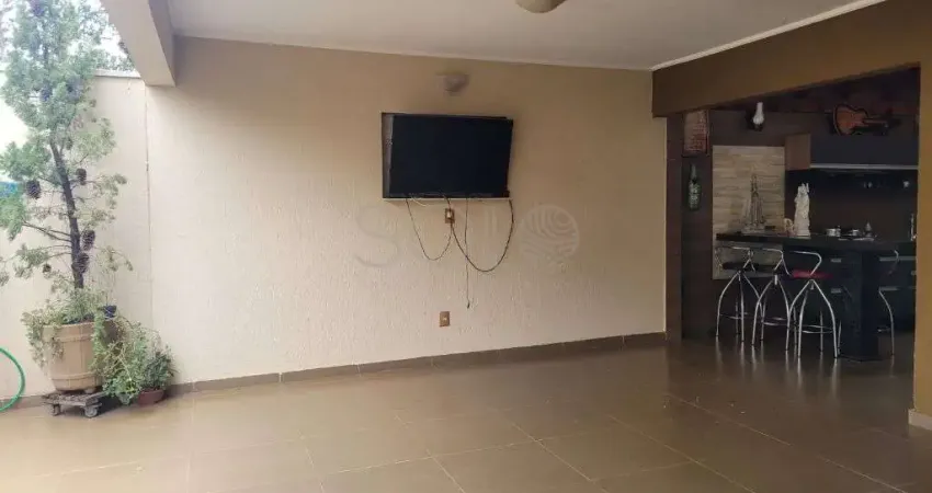 LINDISSIMO SOBRADO COM 4 SUITES A VENDA NO JARDIM MARIVAN, ARARAQUARA