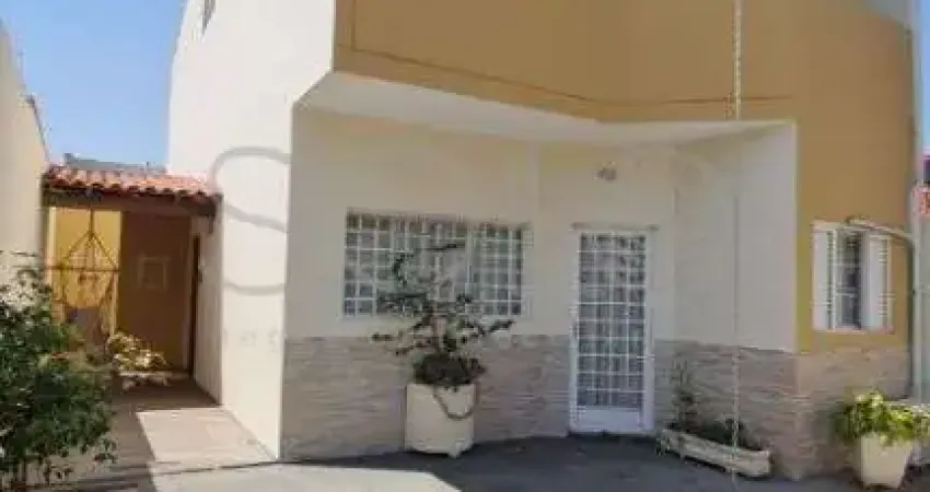 Casa com 3 quartos à venda no Parque Igaçaba, Araraquara 