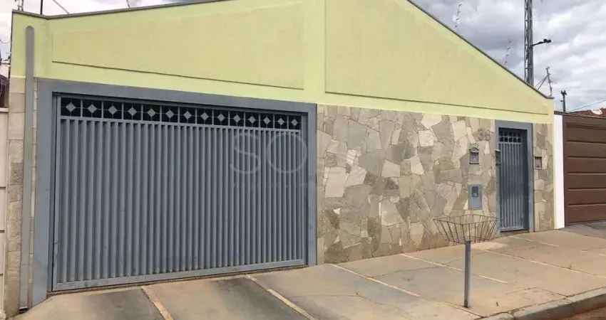Casa com 3 quartos à venda no Jardim Martinez, Araraquara 