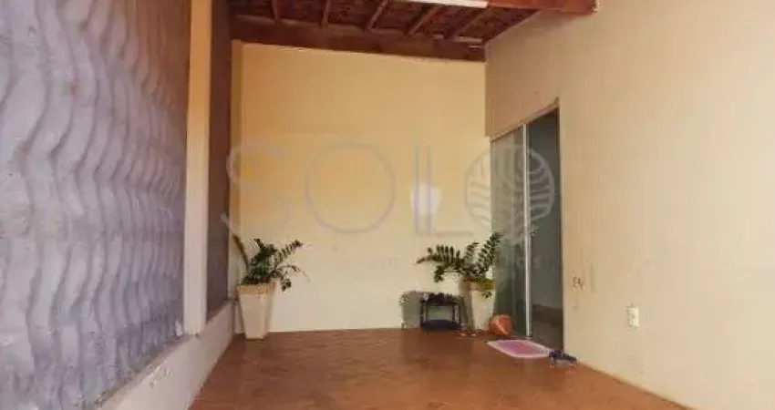 Casa linda, recem reformada com 3 dormitorios, 1 suite, moveis planjados