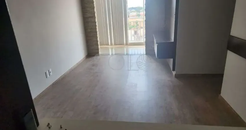 Lindo apartamento todo reformado recentemente, excelente localizacao na Vila Xavier