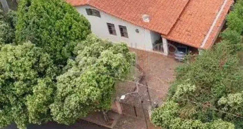 Casa com 3 quartos à venda no Centro, Araraquara 