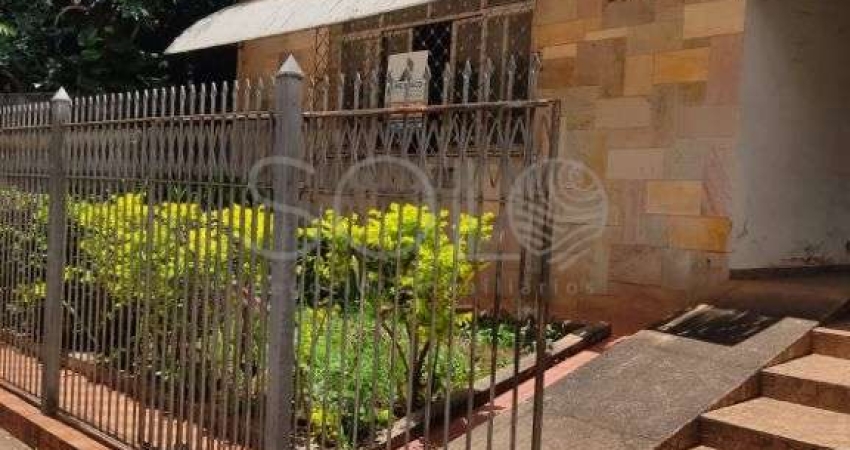Casa com 3 quartos à venda no Centro, Araraquara 