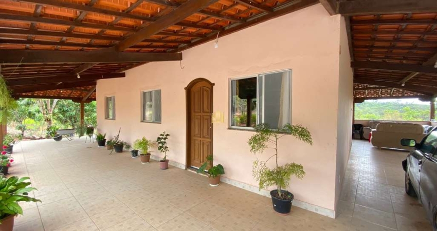 Sítio à Venda no Condomínio Vista Alegre em Esmeraldas - 1.100 m²