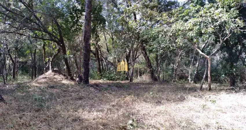 Terreno à venda em Esmeraldas-MG, Bairro Melo Viana, com 2.000m² de área. Imperdível oportunidade!
