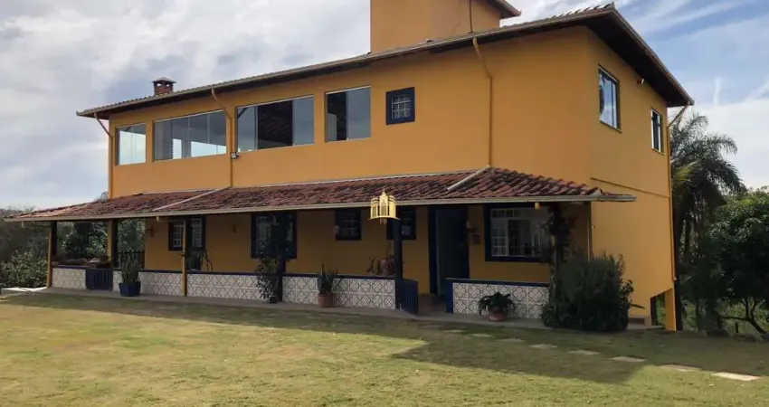 Lindo Sítio à Venda no Condomínio Topázio em Esmeraldas