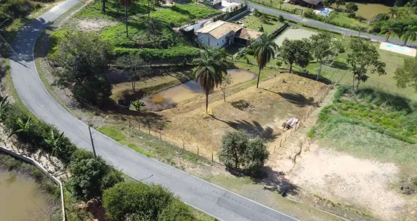 Terreno Excepcional à Venda no Condomínio Solar das Palmeiras em Esmeraldas - 2.072 m²