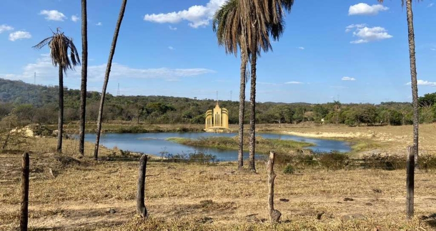 Fazenda Comercial à Venda em Sete Lagoas-MG - 3 Quartos, 1 Sala, 1 Banheiro - 600.000m² de Área!