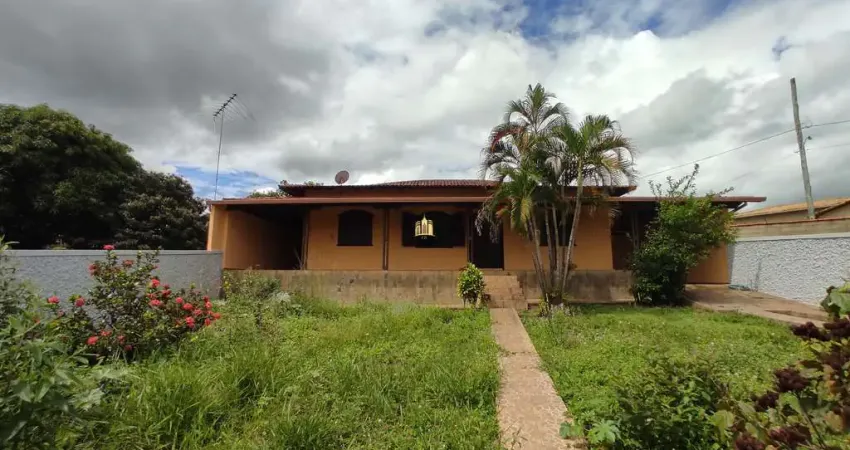 Casa com 3 quartos à venda no Fernão Dias, Esmeraldas 