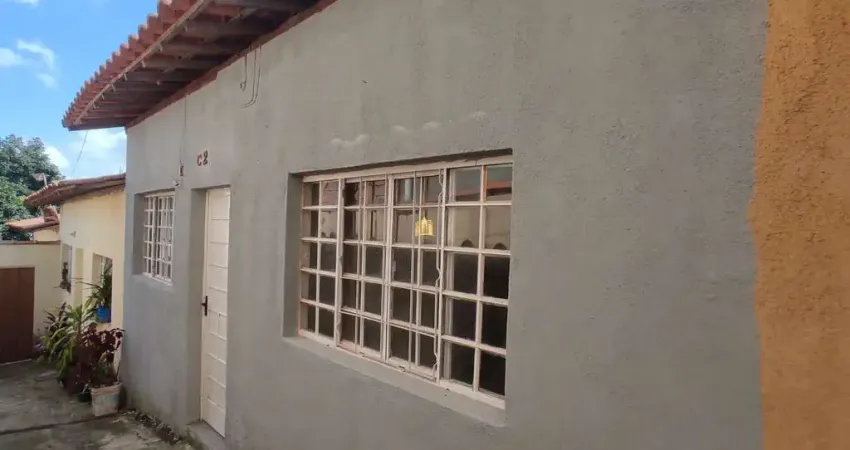 Casa à venda em esmeraldas-mg, santa cecília: 2 quartos, 1 banheiro, 1 vaga de garagem. confira!