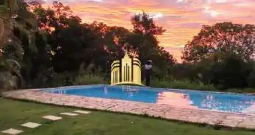 Sítio Completo à Venda ? 5.000m² com Piscina e Área Gourmet