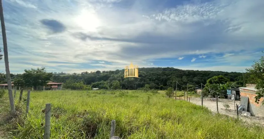 Chácara à Venda em Condomínio Bela Vista: 4058m², Tranquilidade e Natureza!
