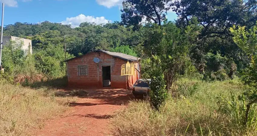 Chácara à Venda Encontro das Águas: 3.063m², Pomar e Casa!