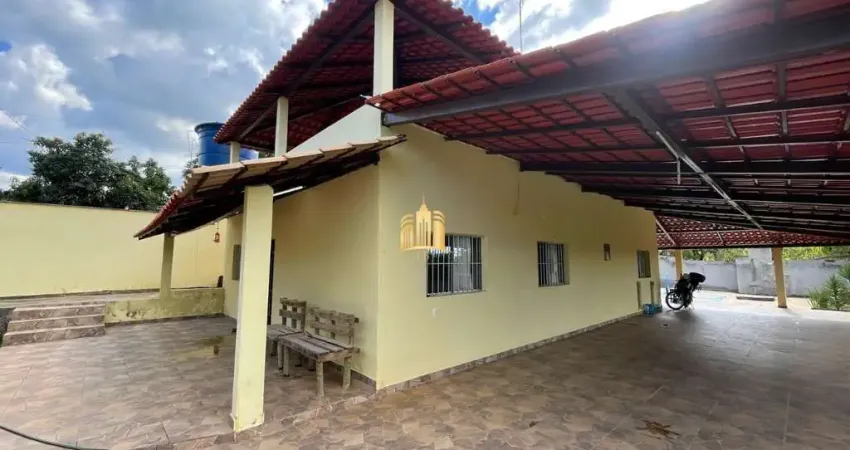 Sítio à Venda com Piscina, Campo de Futebol e Salão de Festas!