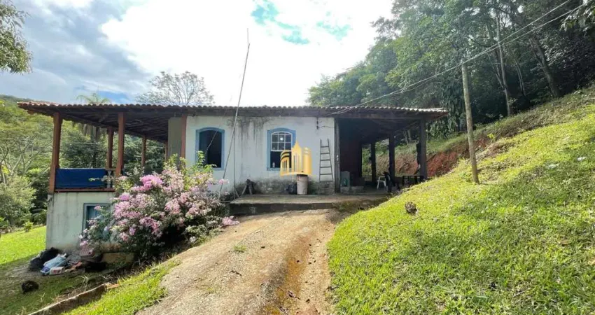 Sítio à Venda em Esmeraldas: 5 Quartos, 40.000m² e Fogão a Lenha!