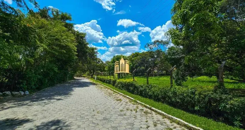 Lote de  3.404,00m² à Venda no Condomínio Quintas das Esmeraldas - Esmeraldas/MG