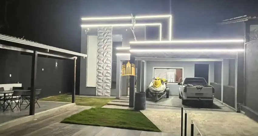 Casa 3 Quartos com Suíte e Closet - Piscina Aquecida - Área Gourmet - 5 Vagas - Pé Direito Duplo