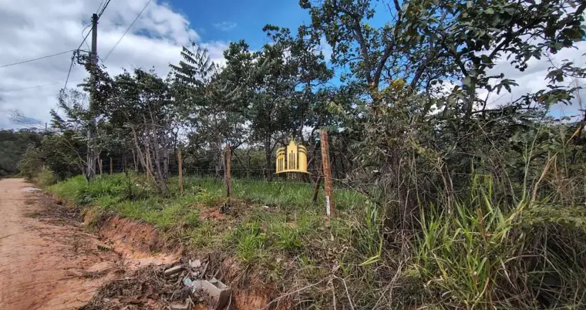 Lote à Venda no Residencial Maceió ? 360m² Plano e Bem Localizado