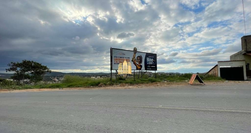 Lotes Comerciais à Venda Área Total de 1.300m², MG 432
